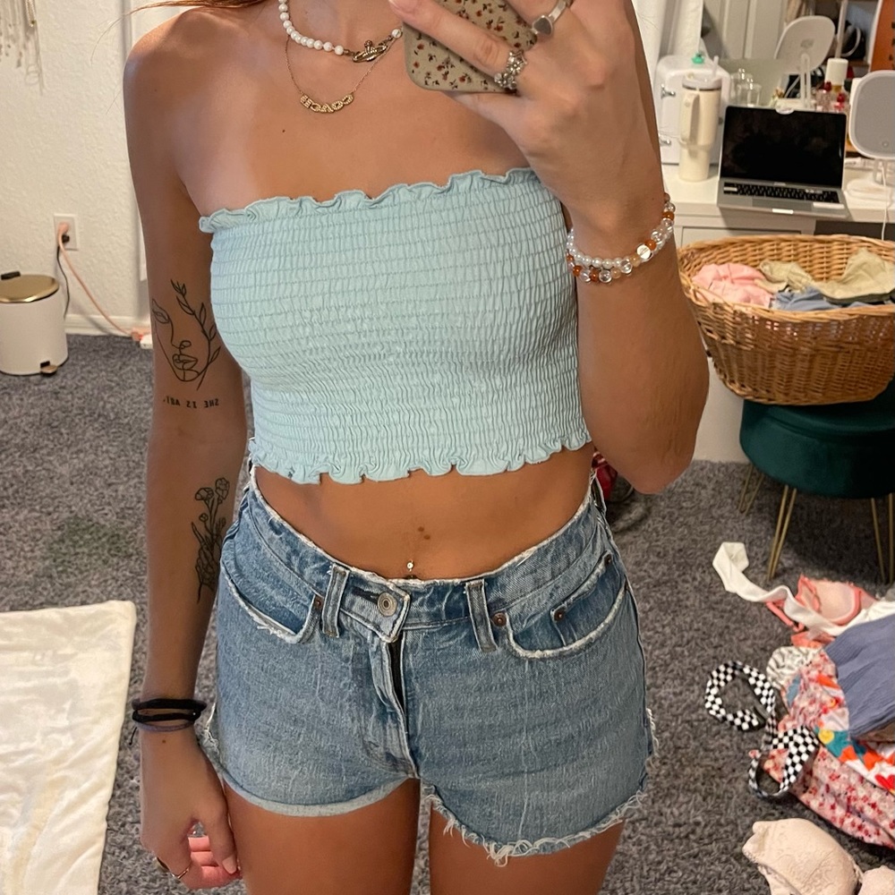 Baby blue ribbed tube top